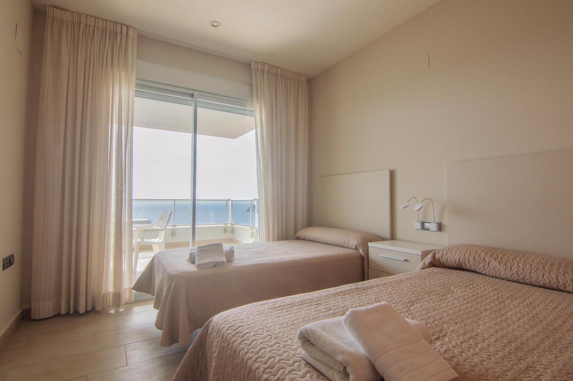 Apartamentos Entremares - Grupo Antonio Perles Calpe Eksteriør bilde
